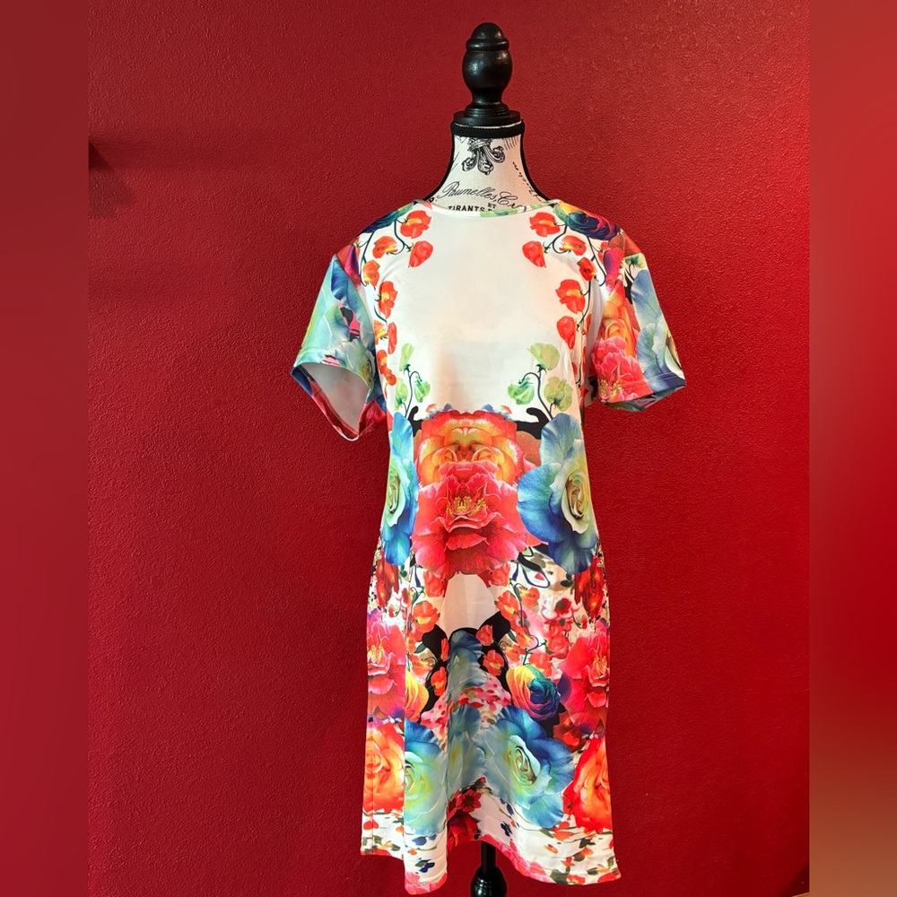 Size 1X Just Love Multi-color Floral Print Stretchy Dress